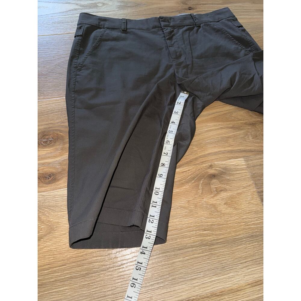 VINCE women's gray Bermuda Shorts - size 12 - OD9 - Picture 7 of 12